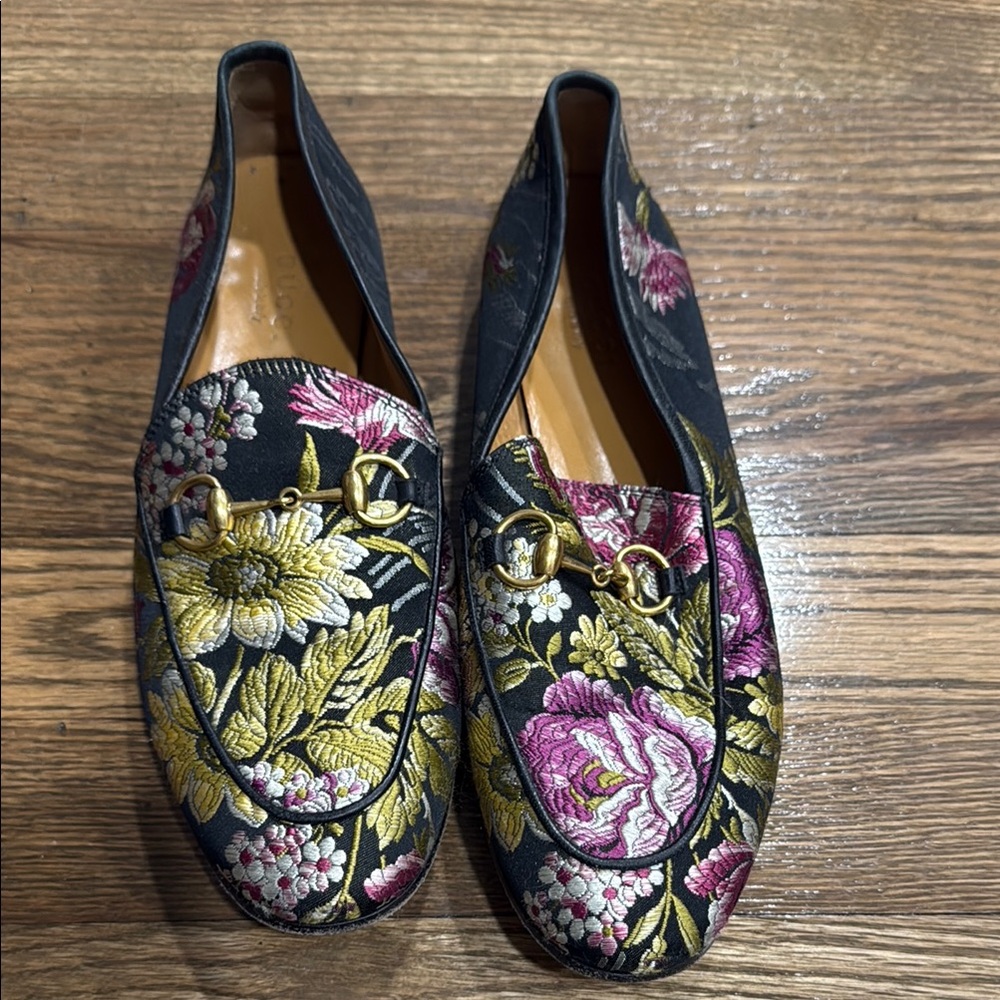 Floral Embroidered Loafers
